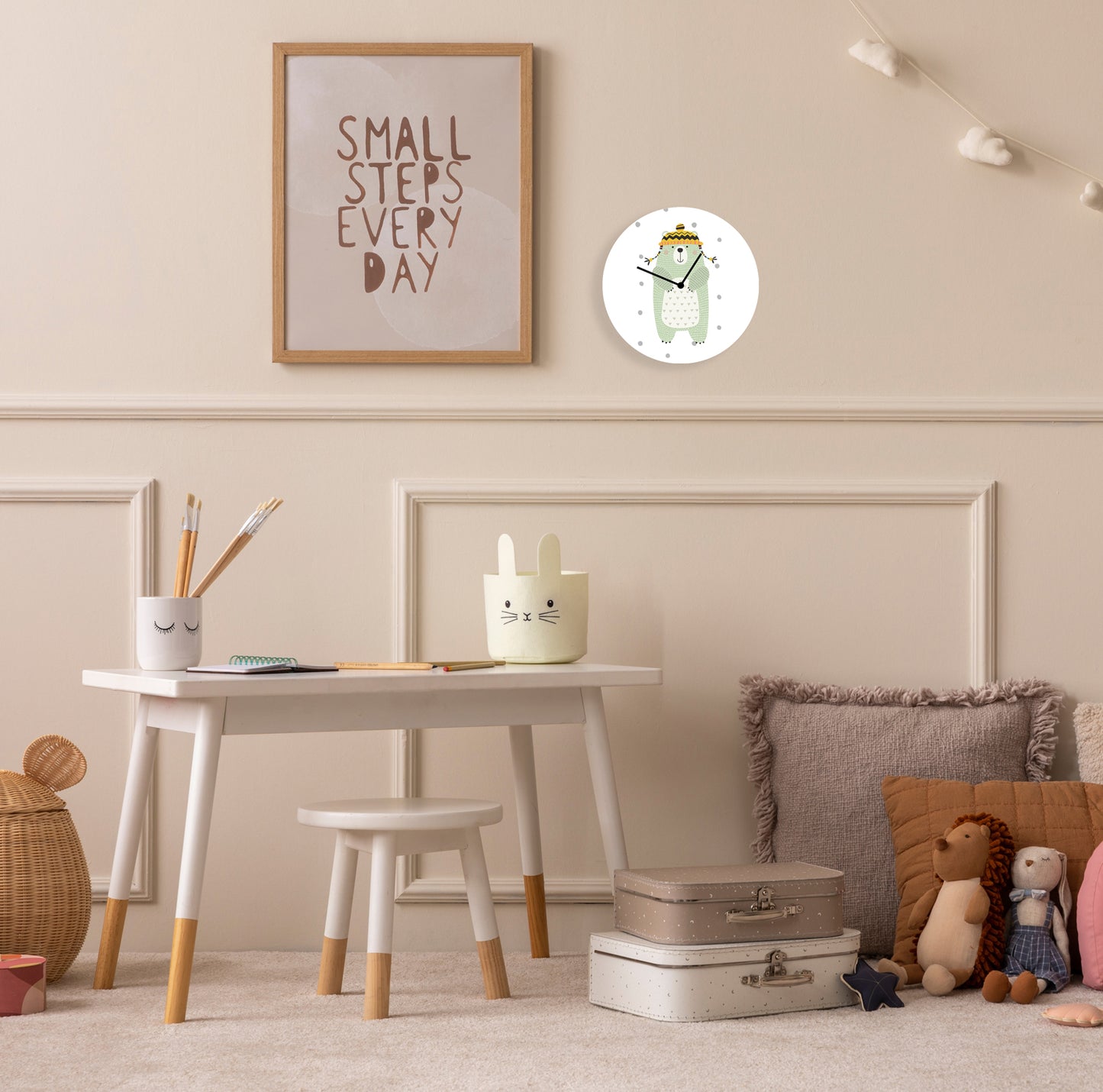 Acrylic glass clock - Green Bear