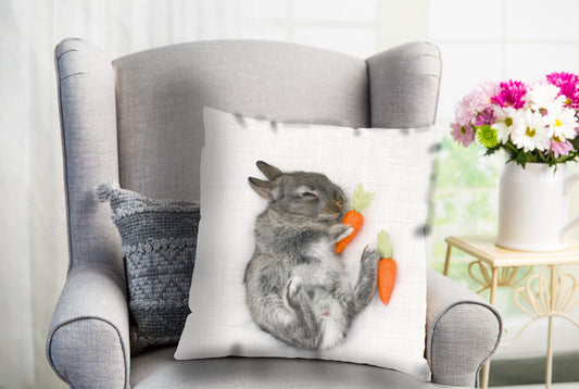 Kissenbezug - Cute Bunny with Carrots - Einrichtungsbeispiel Foto