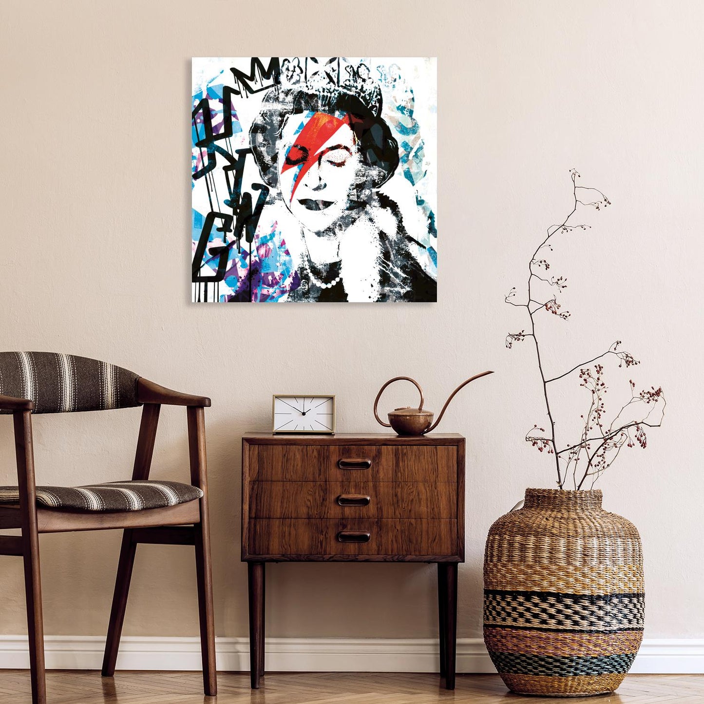 Acrylglasbild - Grafitti Queen Wohnbeispiel