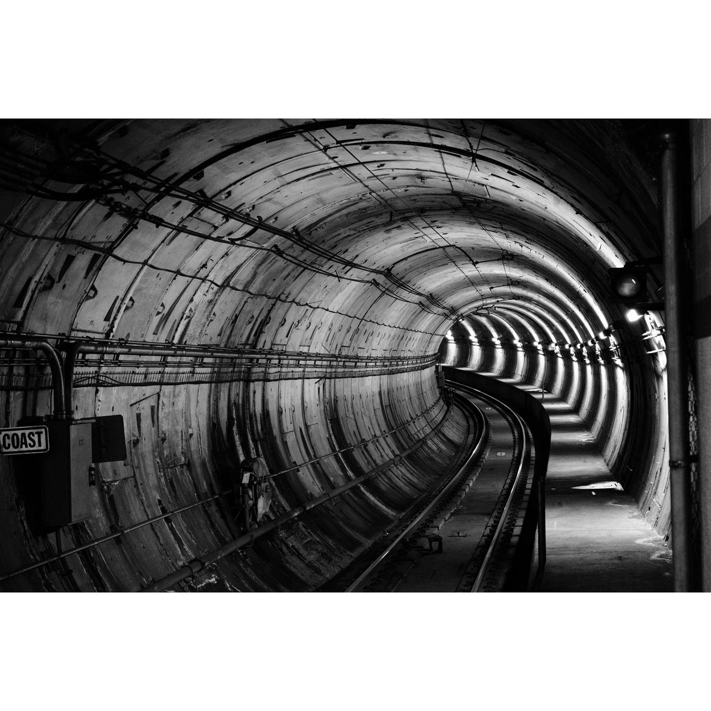 Aluminiumbild - U-Bahn Tunnel
