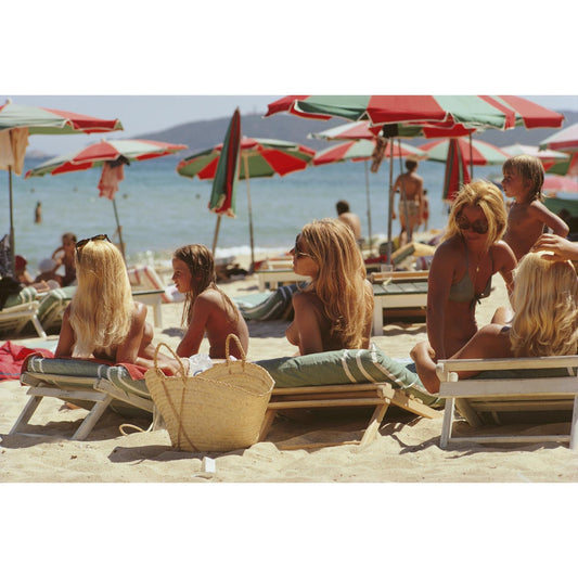 Slim Aarons - Saint-Tropez Beach